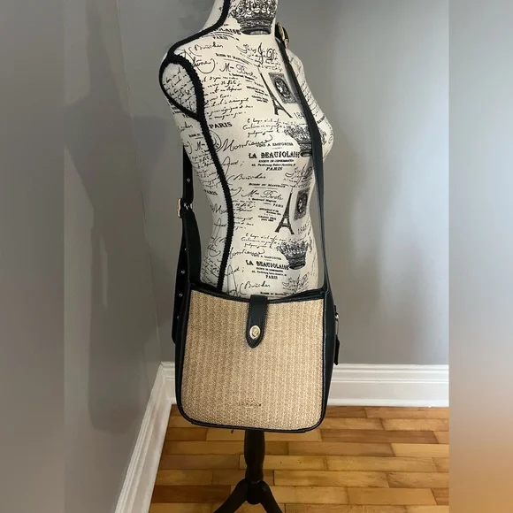 ✨ NWOT - Coach Hadley Convertible Crossbody Bag ✨ - Picture 2 of 11